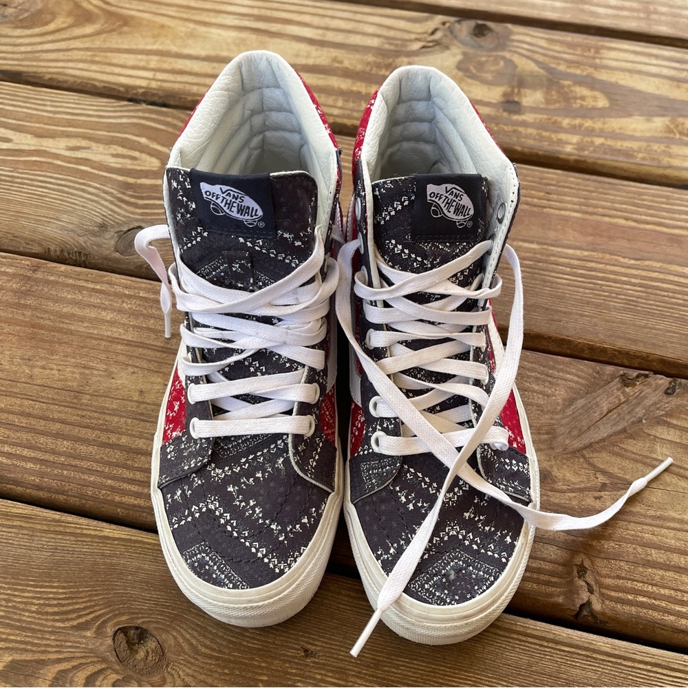 Vans Sk8-Hi Red Black Distressed Print High Top Sneakers Women’s 6.5 - Picture 3 of 7